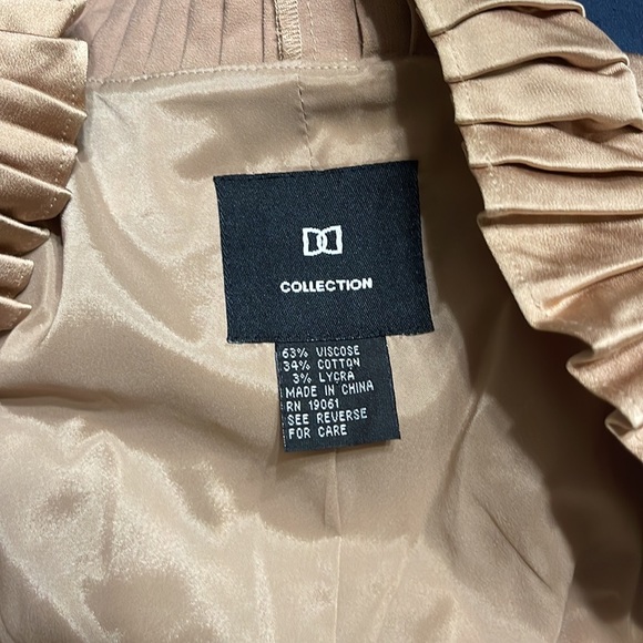 DD Collection, Gold Ruffle Blazer, 2P - Picture 4 of 5